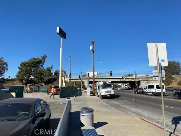 Montebello, CA 90640,897 Garfield Avenue
