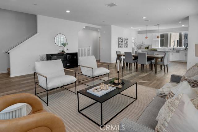 Downey, CA 90241,8000 7th Street