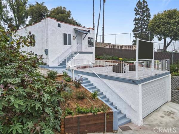 1124 W 1ST STREET, San Pedro (los Angeles), CA 90731