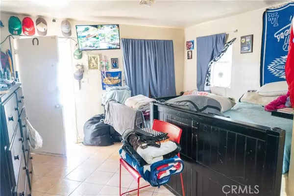 Los Angeles, CA 90032,4206 Mercury Avenue