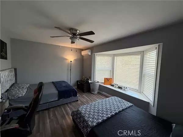 Fontana, CA 92335,8238 Pepper Avenue