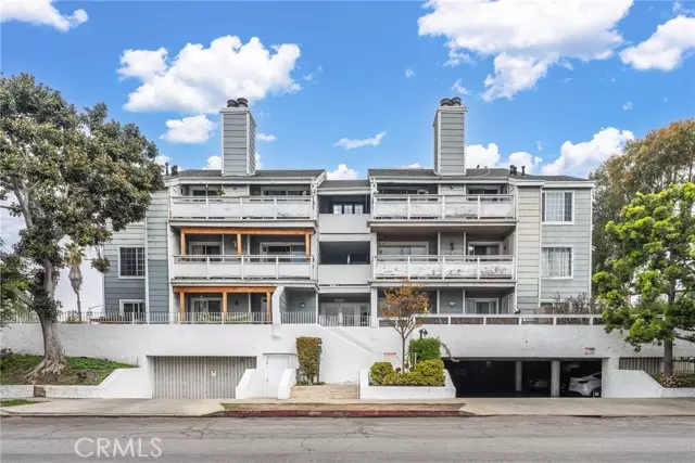 3401 E Wilton Street #204, Long Beach, CA 90804