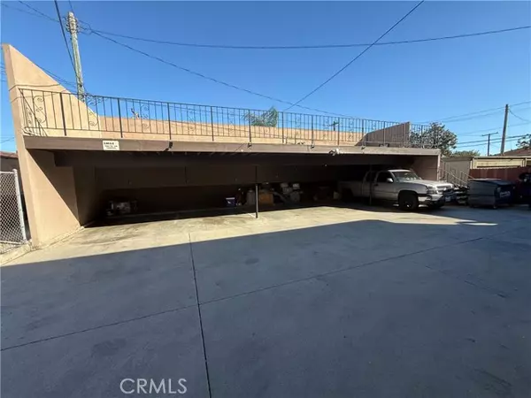 Montebello, CA 90640,552 S 6th