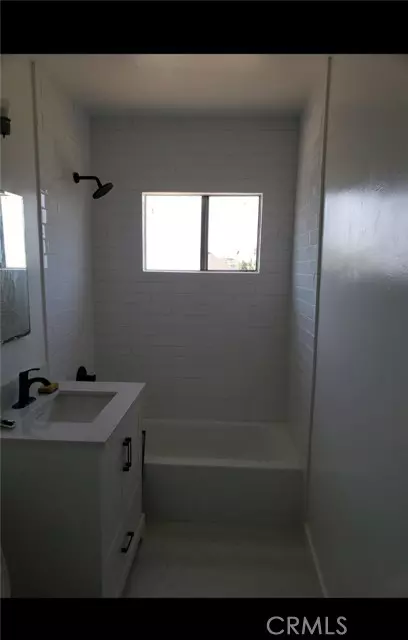 1451 E 21 St #3, Los Angeles, CA 90011