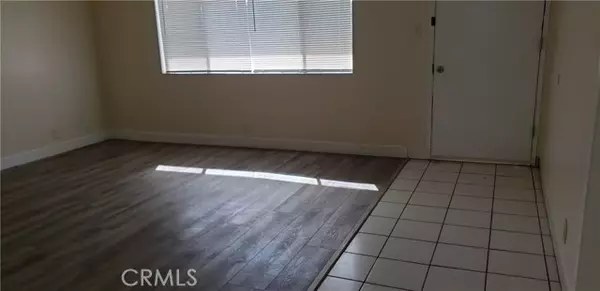 Montebello, CA 90640,901 Carob Way #E