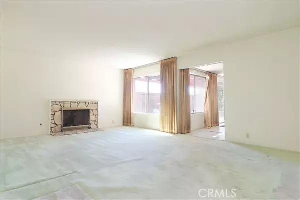 Carson, CA 90746,20119 Galway