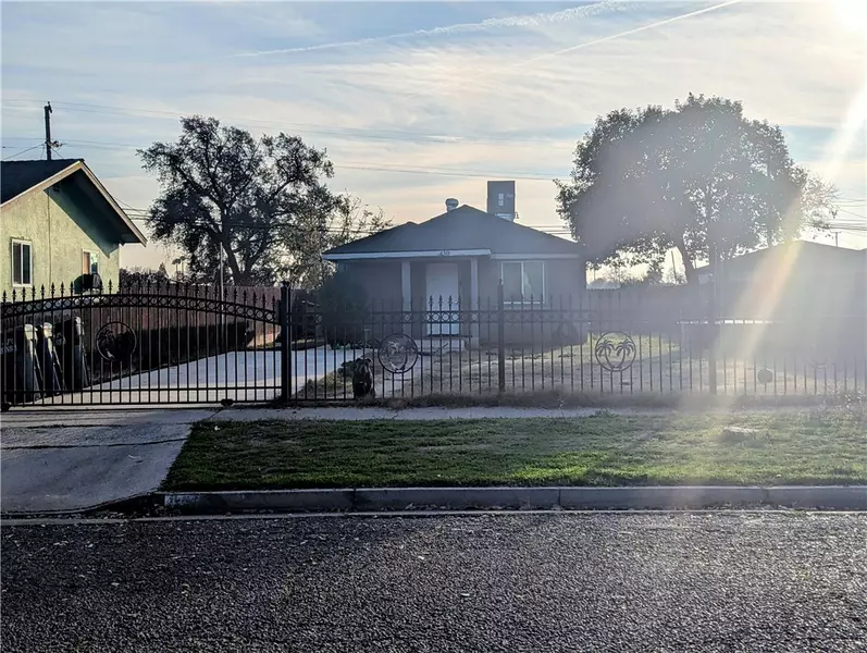 430 W 5th Street, Merced, CA 95341