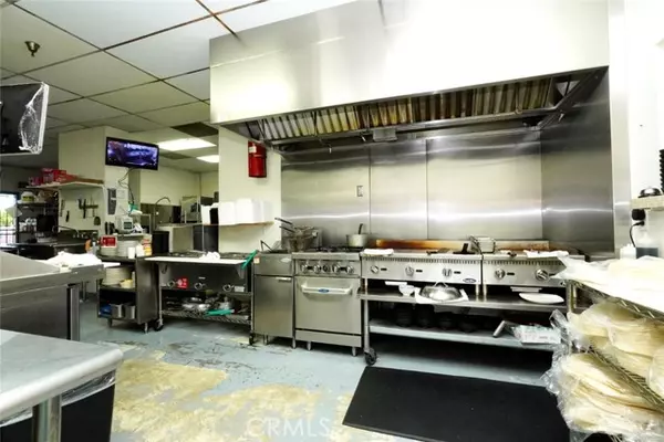 Fresno, CA 93711,3050 W Shaw Avenue