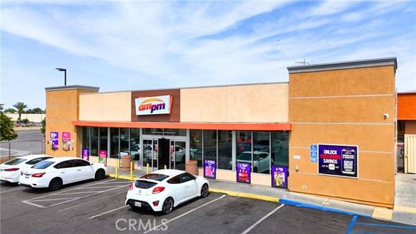 3220 Ming Avenue, Bakersfield, CA 93304