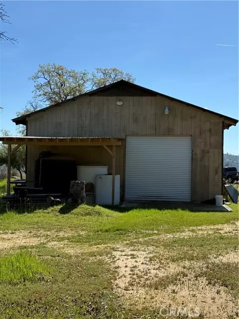 Raymond, CA 93653,38914 Road 810