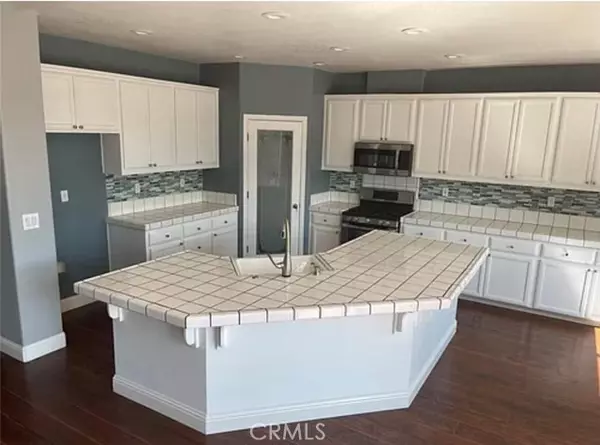 Manteca, CA 95337,2018 Peregrine