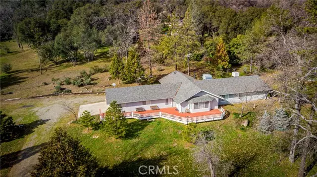 44670 Thunderhead Drive, Ahwahnee, CA 93601