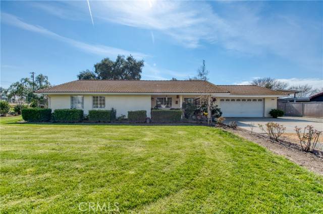 25540 Lynn Place #B, Madera, CA 93638