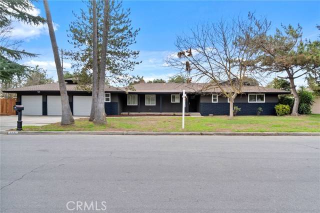 5231 N Del Mar Avenue, Fresno, CA 93704