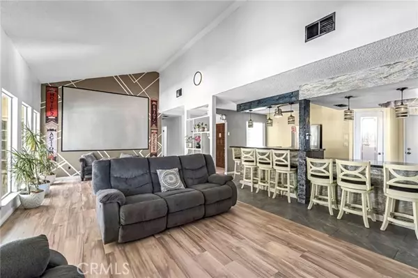 Fresno, CA 93725,4883 E Geary Street