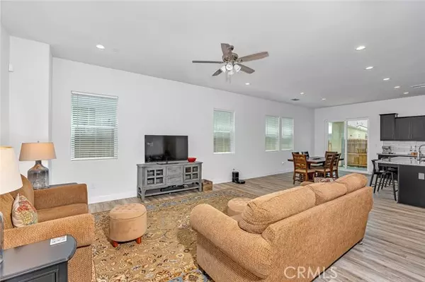 Madera, CA 93636,253 Peters Lane