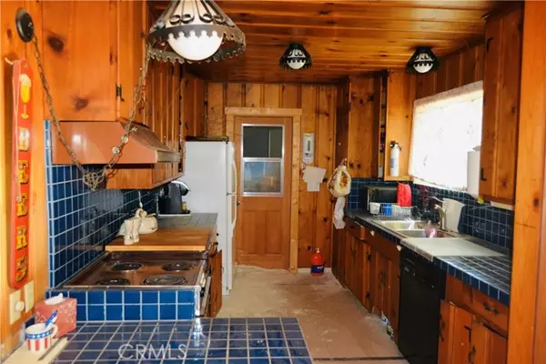 Bass Lake, CA 93604,39181 Quail