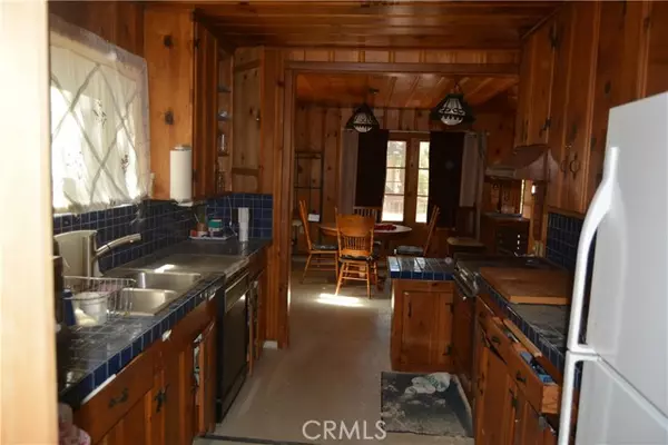 Bass Lake, CA 93604,39181 Quail