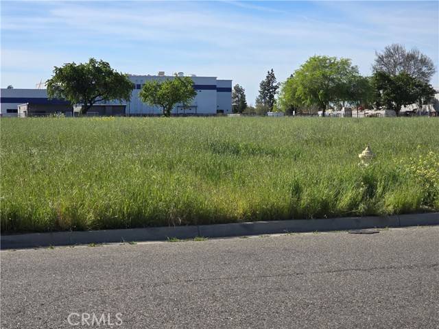 817 Beechcraft Avenue, Merced, CA 95341