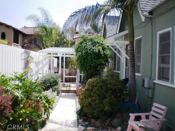 215 Lolita Street, Encinitas, CA 92024