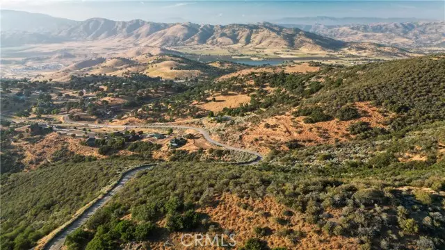 18000 Matterhorn Court, Tehachapi, CA 93561