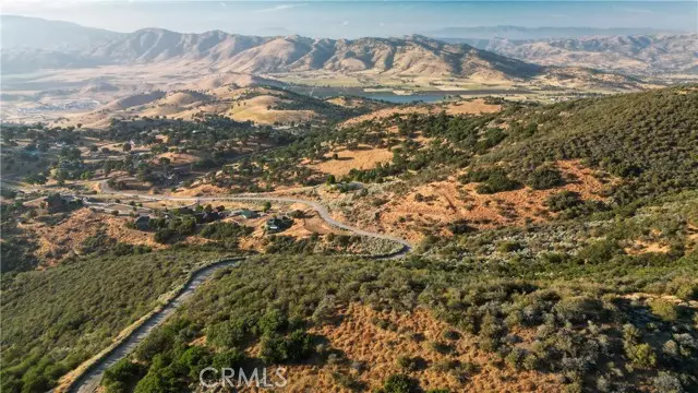 Tehachapi, CA 93561,18000 Matterhorn Court