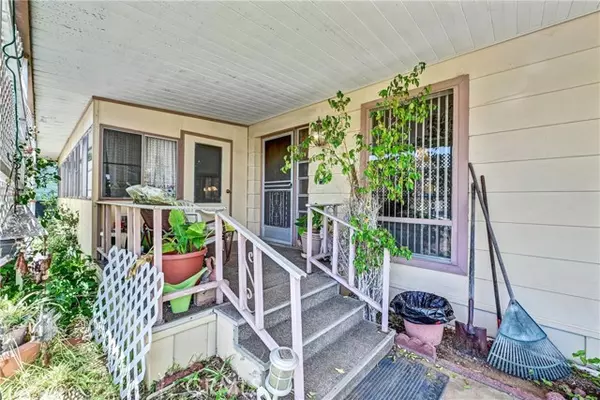 Escondido, CA 92027,2300 E Valley Parkway #237