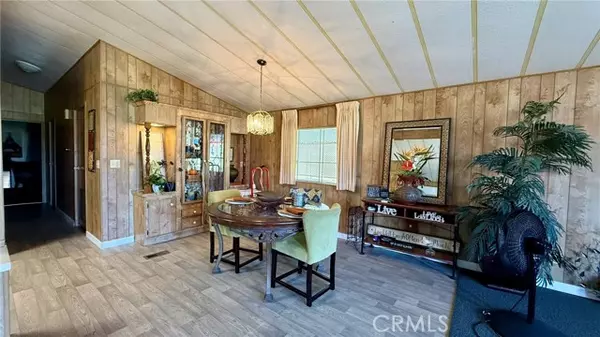 Hemet, CA 92543,1300 W Menlo #128