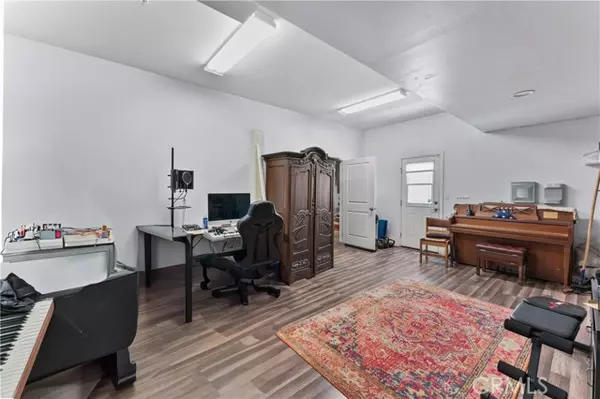 Lake Elsinore, CA 92532,24440 Periwinkle Way