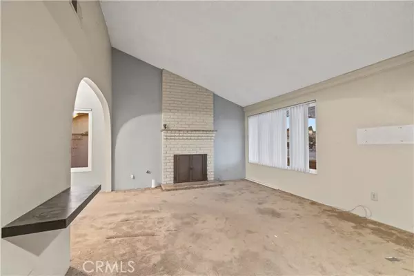 Fontana, CA 92335,16464 Tullock