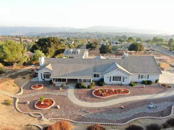 30021 Mckenna Heights Court, Valley Center, CA 92082