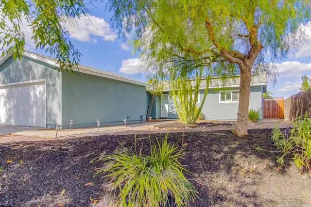 Santee, CA 92071,8820 Greenbrook Way