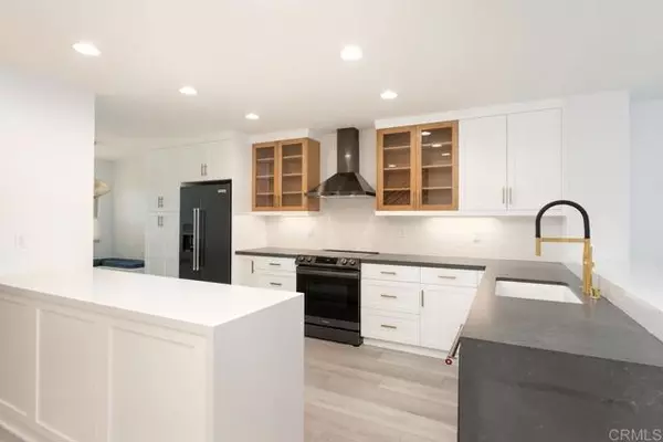 135 S Sierra Avenue #25, Solana Beach, CA 92075