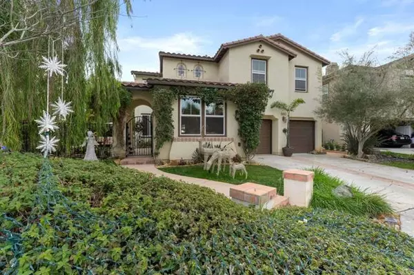 880 Chandelier Court, San Marcos, CA 92078