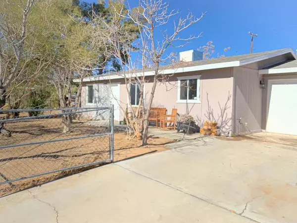 61878 Petunia Dr., Joshua Tree, CA 92252