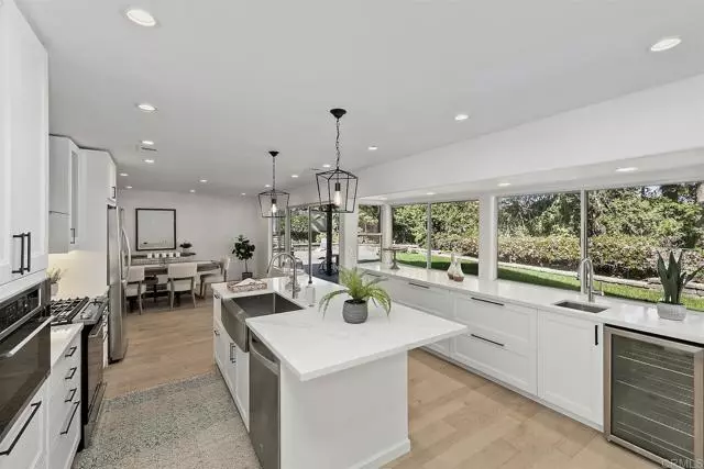 Solana Beach, CA 92075,820 Santa Regina