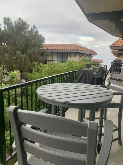 Solana Beach, CA 92075,190 Del Mar Shores #82