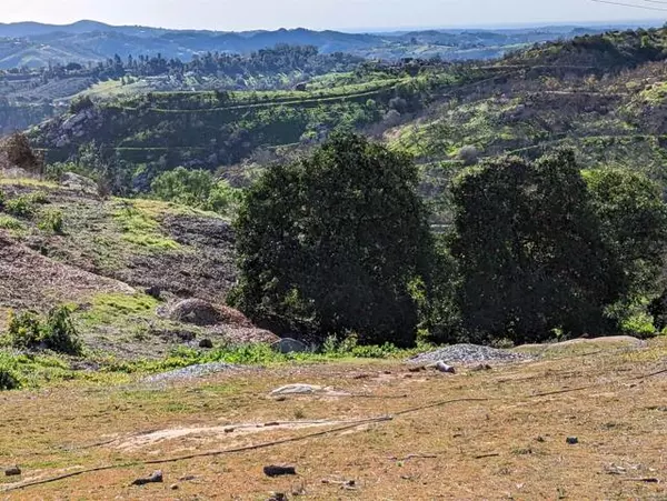 32548 COUSER CANYON Road, Valley Center, CA 92082