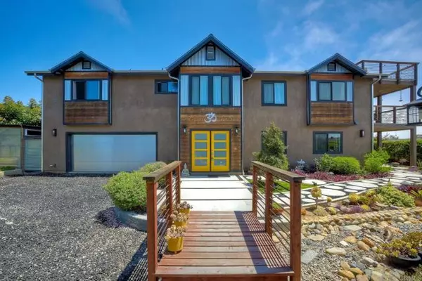 1615 Whaley St., Oceanside, CA 92054