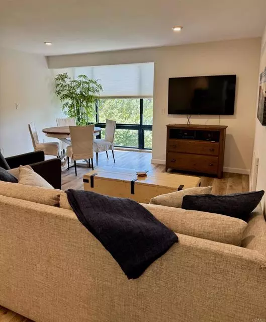 Del Mar, CA 92014,1552 Camino Del Mar #401