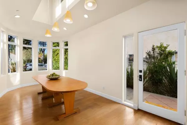 2608 Washington Avenue, Santa Monica, CA 90403