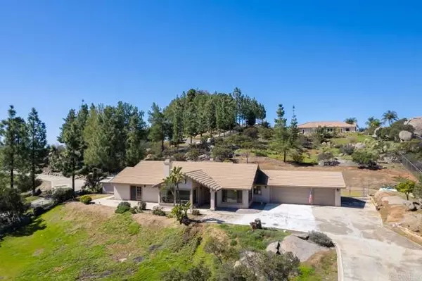 3531 E Victoria Dr, Alpine, CA 91901