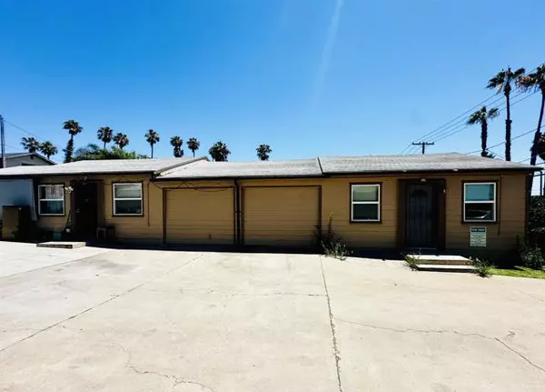 325 N Citrus Avenue, Vista, CA 92084