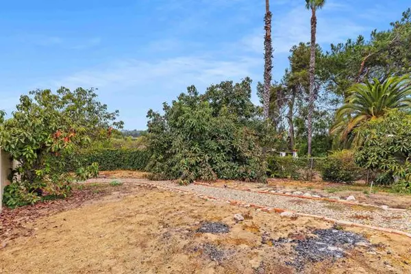 2612 Miller Avenue, Escondido, CA 92029