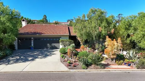 974 Summer Holly Lane, Encinitas, CA 92024