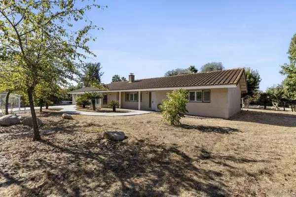 Fallbrook, CA 92028,1333 Via Encinos Drive