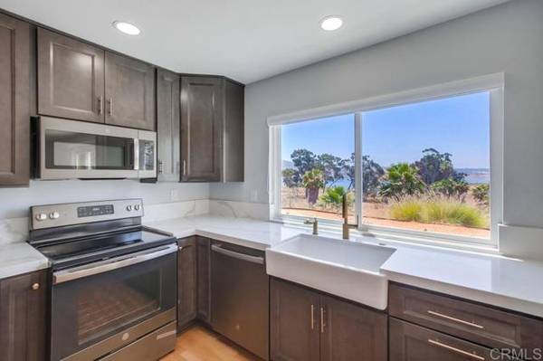 9409 Avenida Acero, Spring Valley, CA 91977