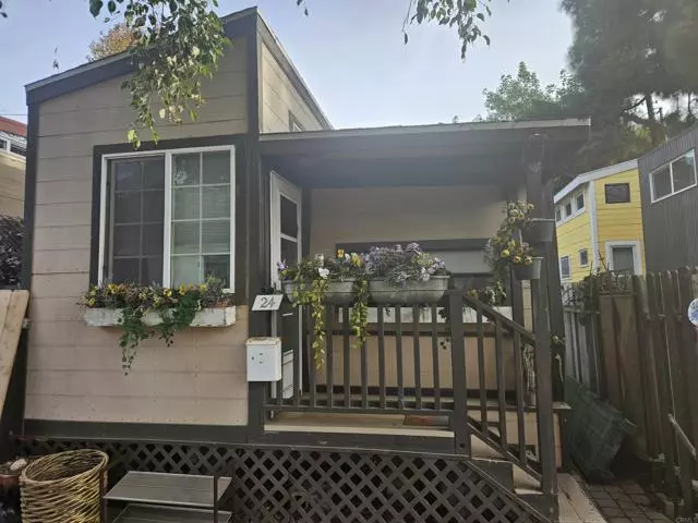 Encinitas, CA 92024,523 N vulcan #24