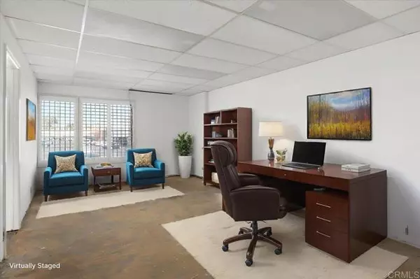 239 W Washington Ave, Escondido, CA 92025