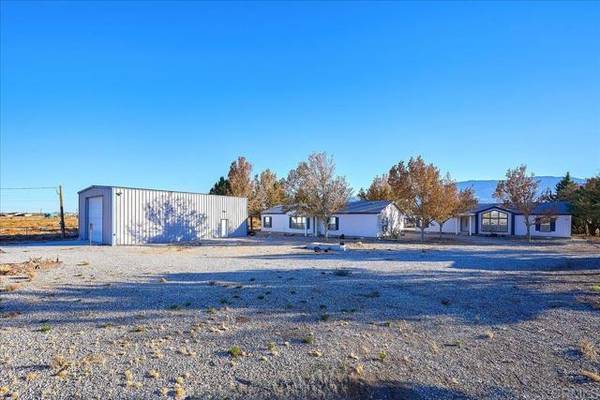 34833 SUNSET RD, Lucerne Valley, CA 92356